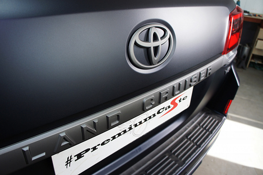 Toyota Land Cruiser 200 прозрачный мат + антихром