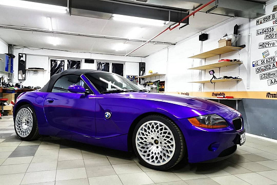 BMW Z4 Violet